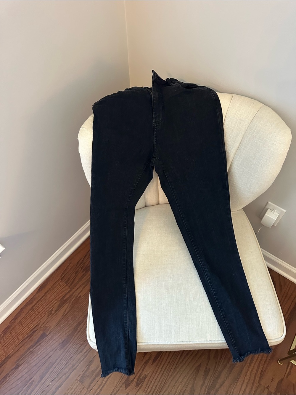 Serra Women's Black Skinny Jeans
